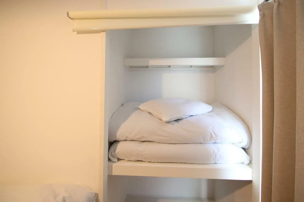 Amp Flat Tenjin Apartment Fukuoka